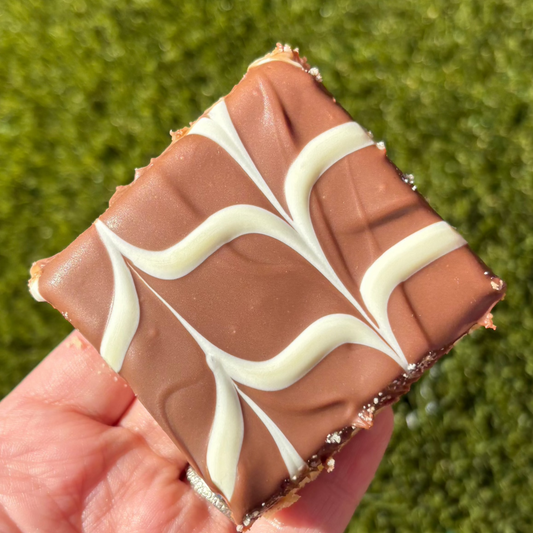 Millionaires Shortbread Slice
